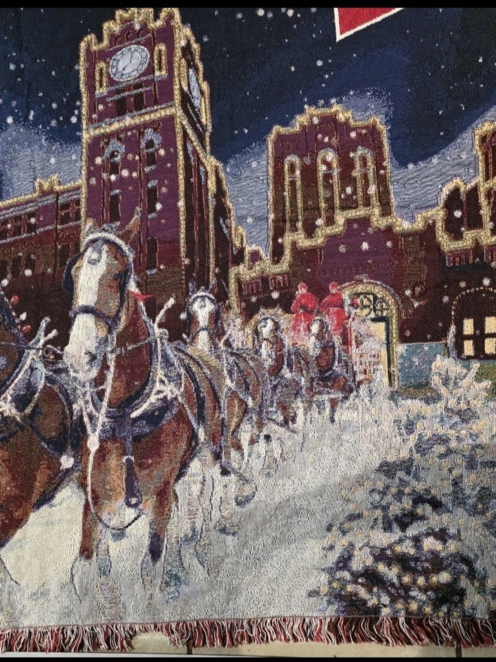 Budweiser Clydesdales Woven Tapestry Throw Blanket – Clydesdale Holiday Brewery - Picture 3 of 4
